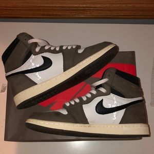 Nike x Travis Air Force 1 Size 9